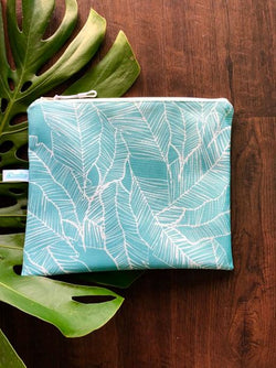 Oneloa Blue Banana Leaf Large Splashproof Bag bags Island-Essence-Cosmetics 