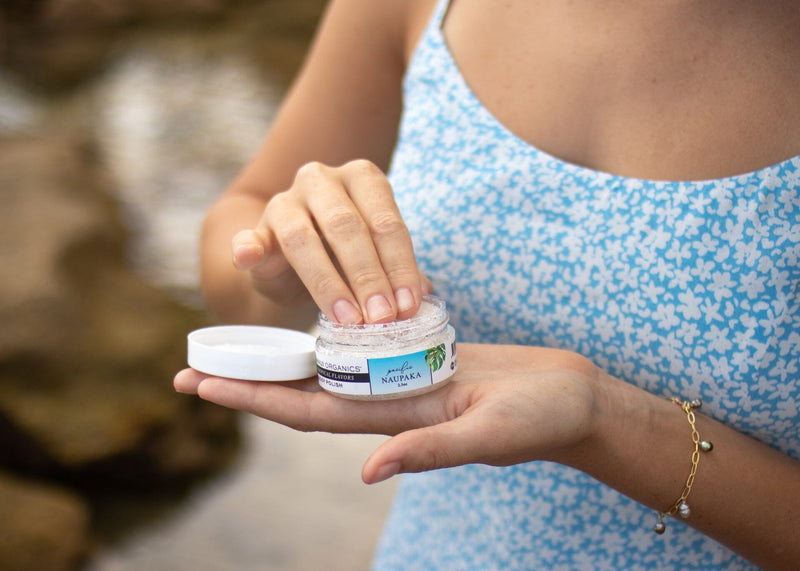 Ocean Passion Body Butter, Confetti Soap and Body Polish in a Teal Oneloa Bag Bundle Island Essence 