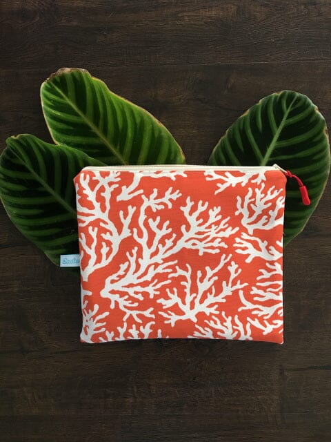 Hawaiian Aromatherapy Travel Collection in an Oneloa Wet/Dry Bag Bundle Island-Essence-Cosmetics Coral 